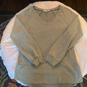 V-Neck Sweater in Green